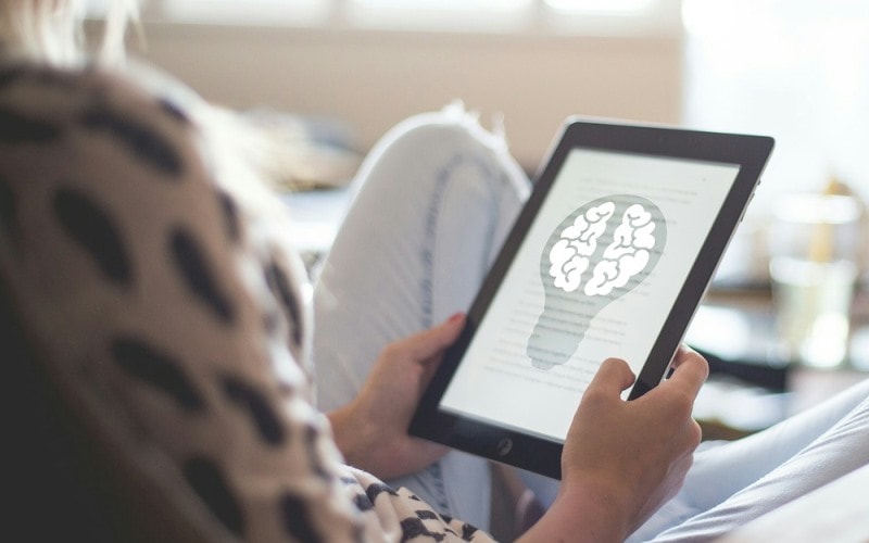 Caring for someone with motor neurone disease at the end of life